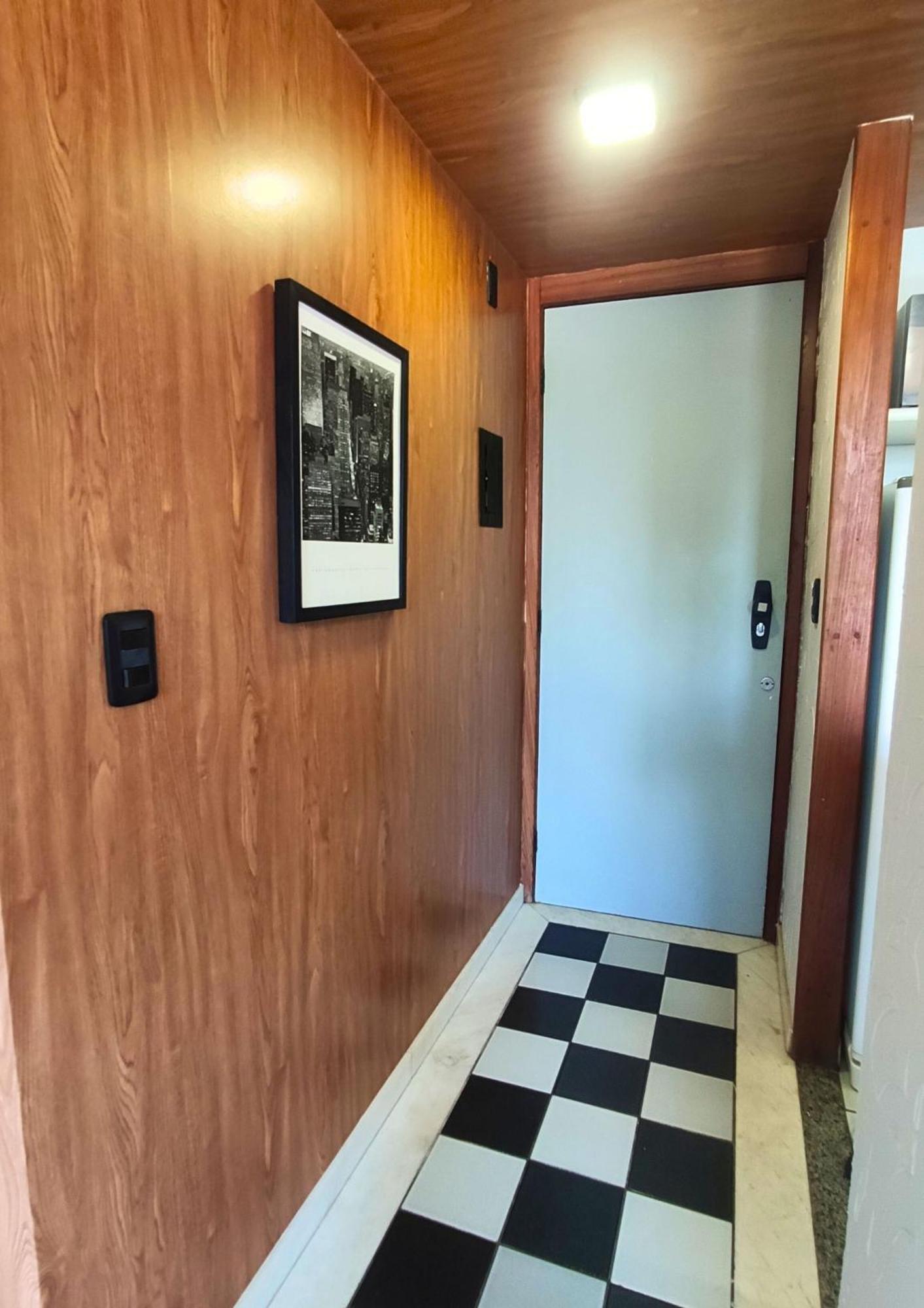 Flat Completo Com Cozinha No Da Pituba, Wifi, Ar, Netflix, Edf Frente Mar, Piscina Apartamento *