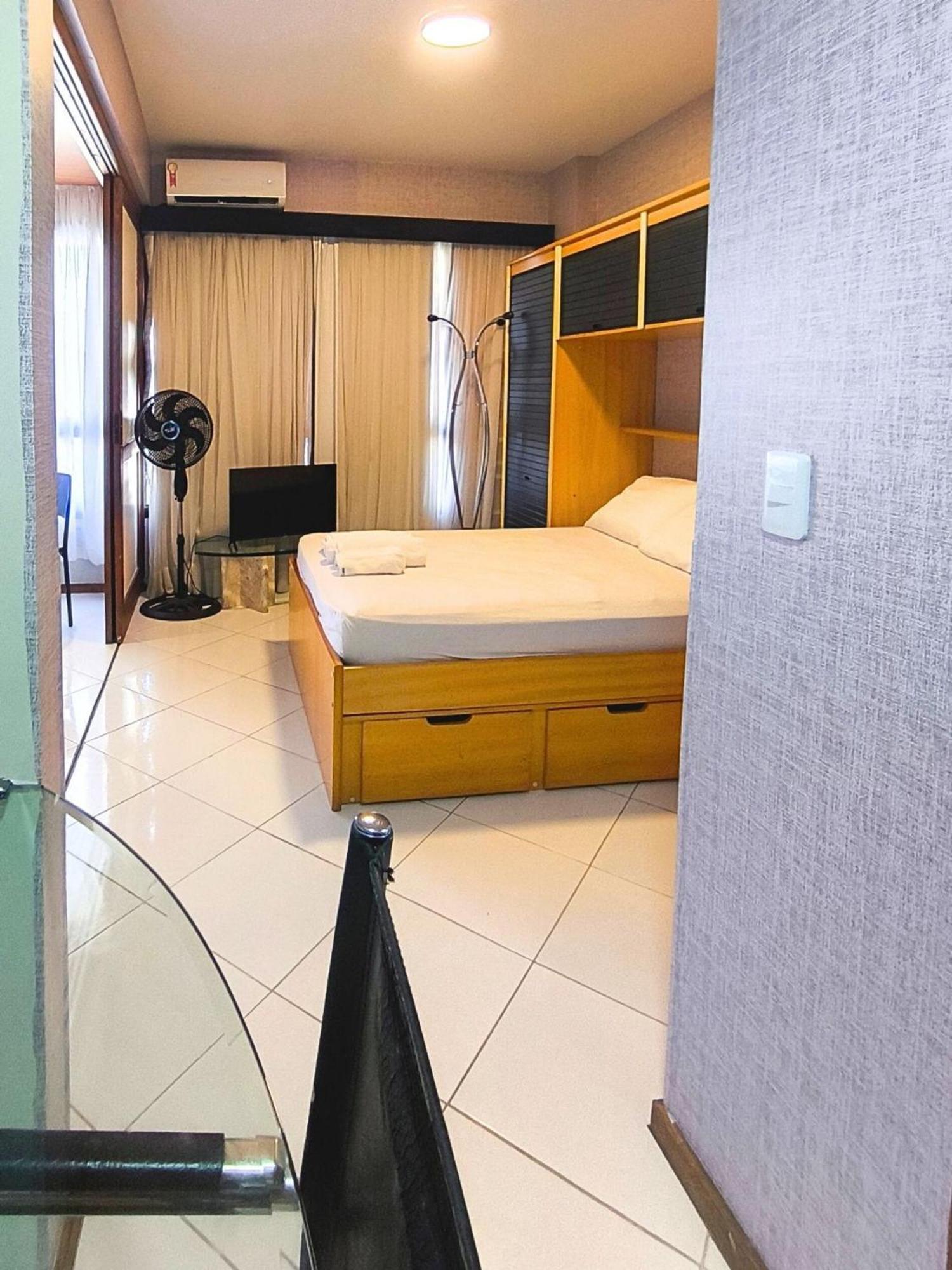 Flat Completo Com Cozinha No Da Pituba, Wifi, Ar, Netflix, Edf Frente Mar, Piscina Apartamento