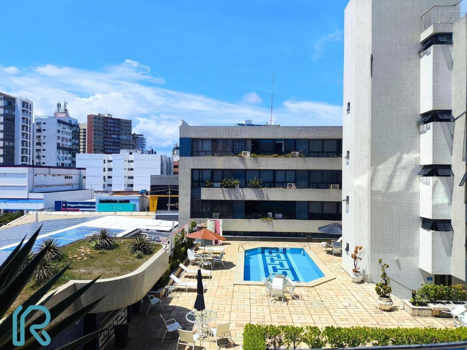 Apartment Flat Completo Com Cozinha No Da Pituba, Wifi, Ar, Netflix, Edf Frente Mar, Piscina