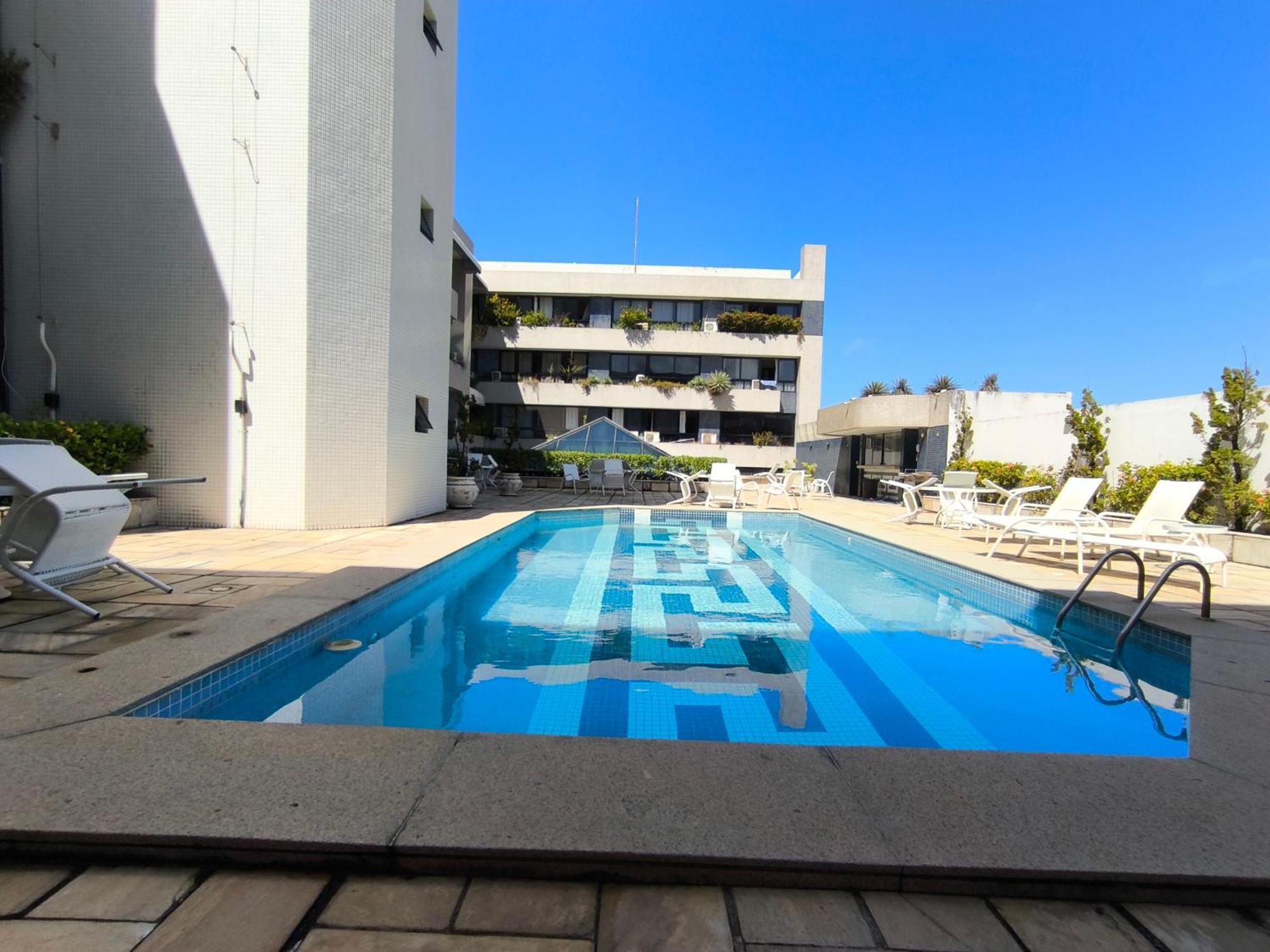 Flat Completo Com Cozinha No Da Pituba, Wifi, Ar, Netflix, Edf Frente Mar, Piscina Apartamento