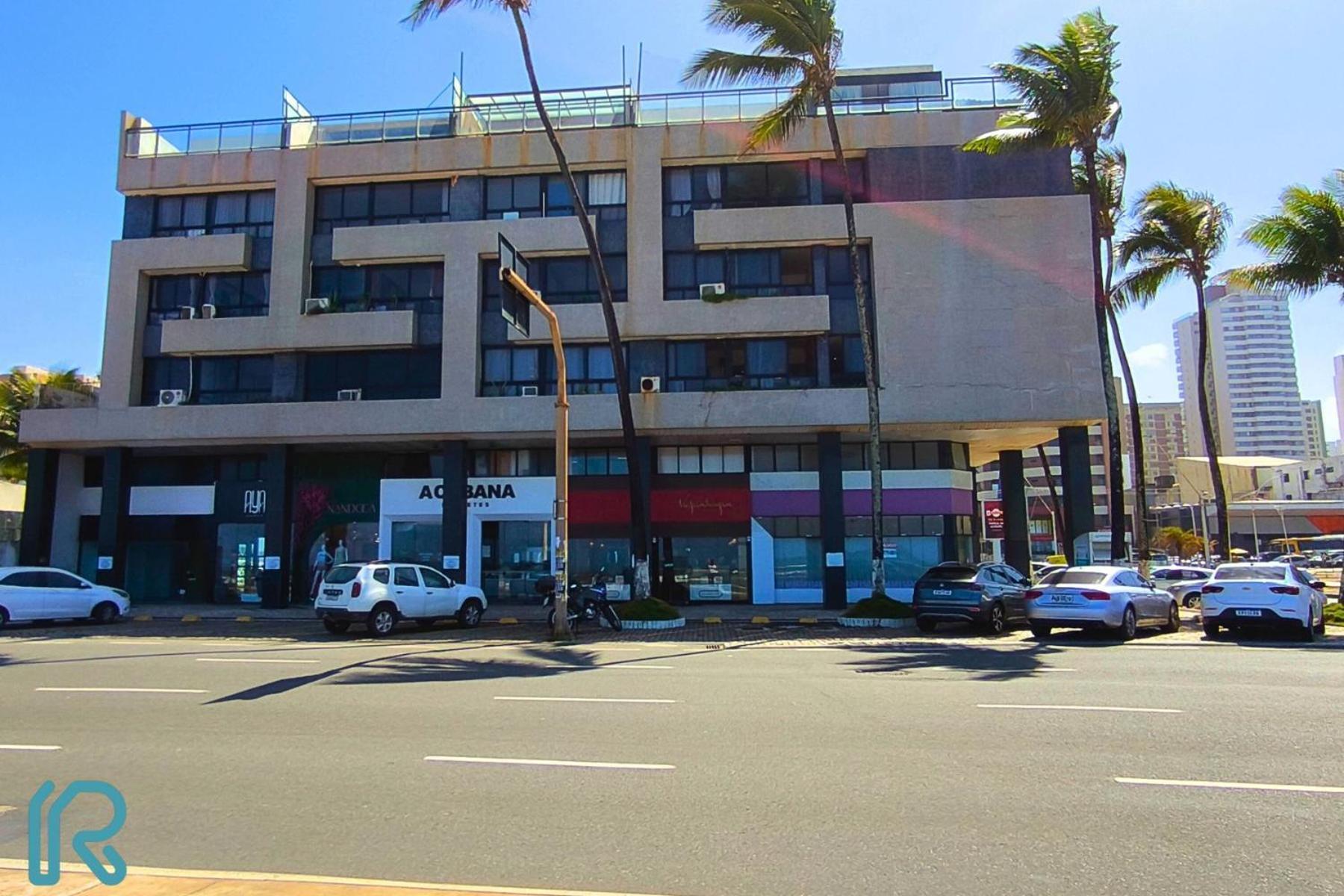 Apartment Flat Completo Com Cozinha No Da Pituba, Wifi, Ar, Netflix, Edf Frente Mar, Piscina