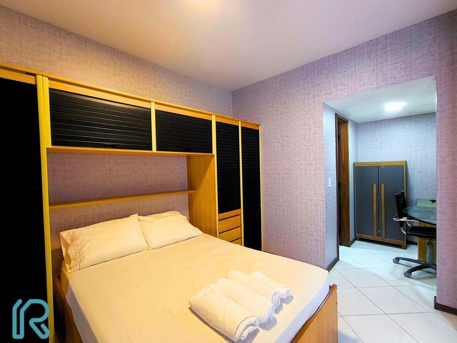 Apartment Flat Completo Com Cozinha No Da Pituba, Wifi, Ar, Netflix, Edf Frente Mar, Piscina